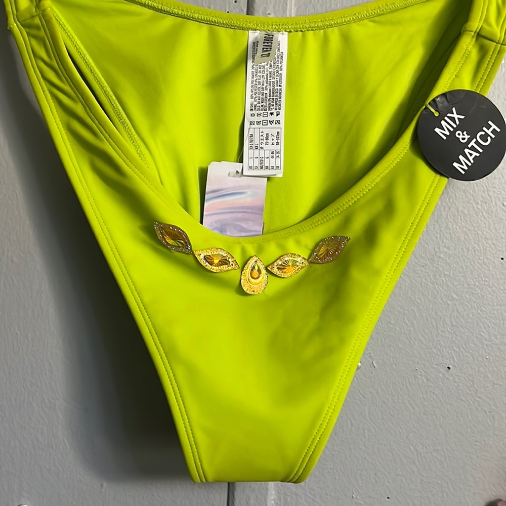 Carnival Bottoms